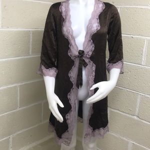 Eloise silk & lace robe M/L